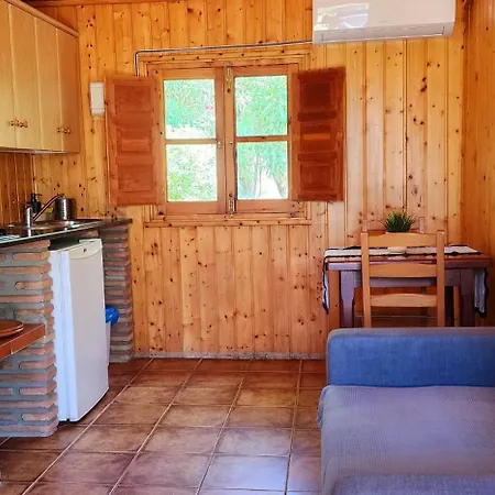 Hotel Pedregales Complejo Rural Estepona